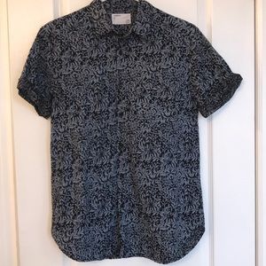 Men’s Short Sleeve Printed Button Up